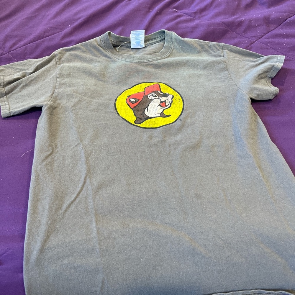 Bucee’s T-shirt. Worn only a couple times.